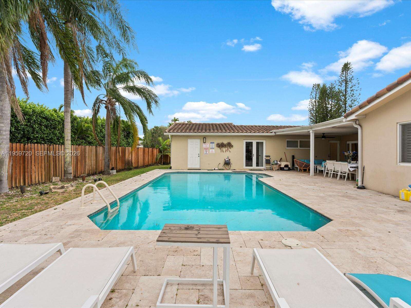 1113 46th Ter, Hollywood, FL 33021 - For Sale photo 9
