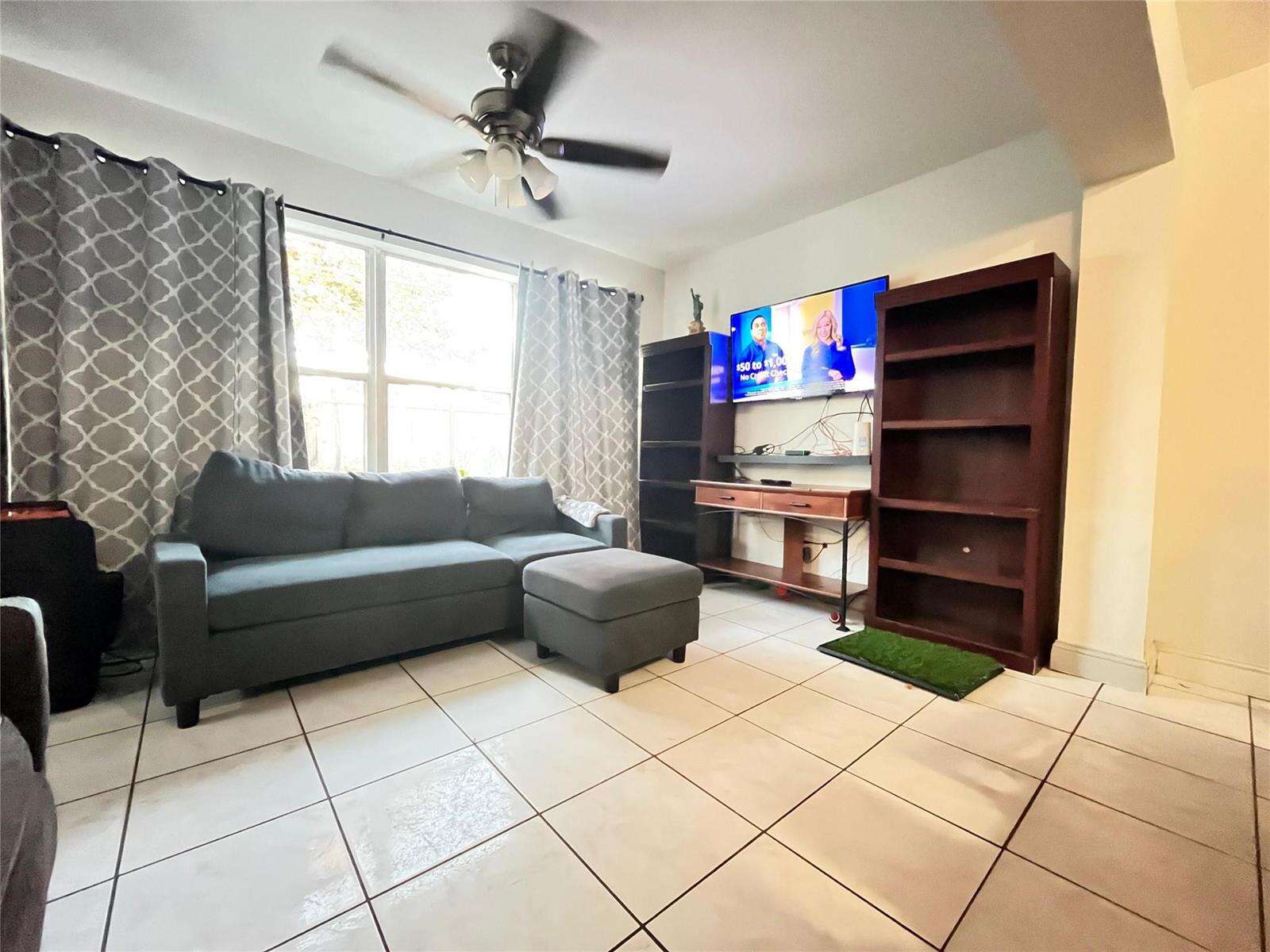 2701 Arcadia, Miramar, FL 33023 - For Sale photo 4