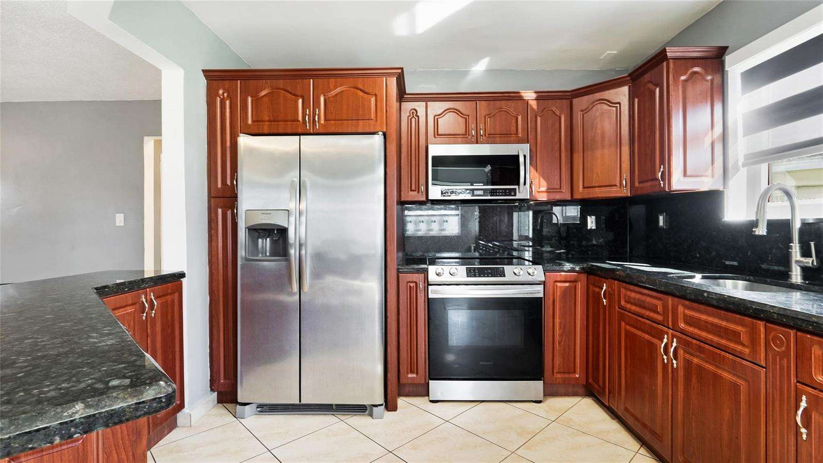 3140 Sheridan, Hollywood, FL 33021 - For Sale photo 2