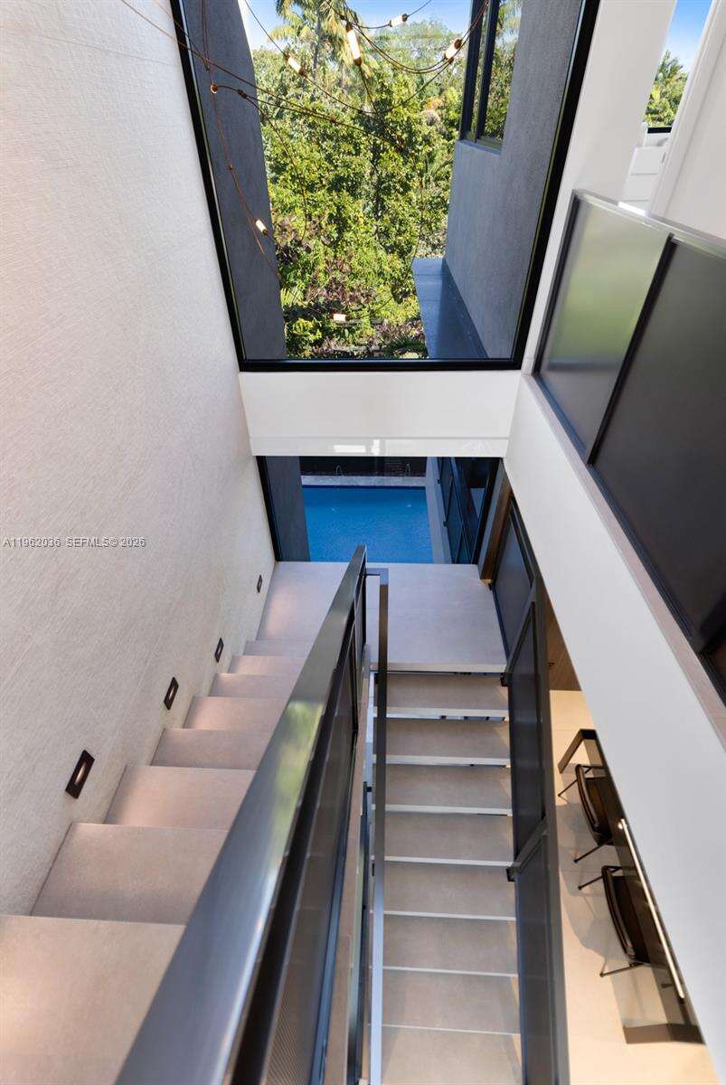 621 44th St, Miami Beach, FL 33140 | Picture 15