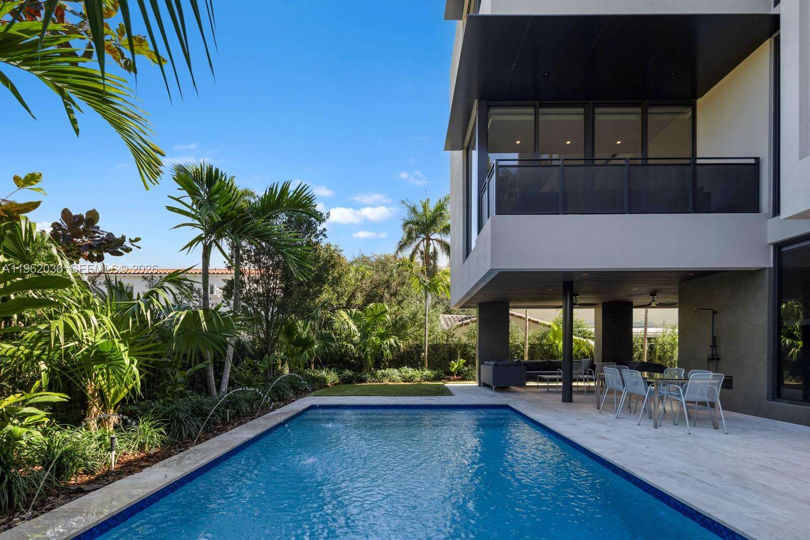 621 44th St, Miami Beach, FL 33140 | Picture 4