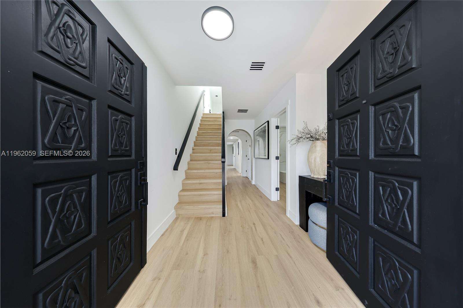 7811 Carlyle Ave, Miami Beach, FL 33141 - For Sale photo 3
