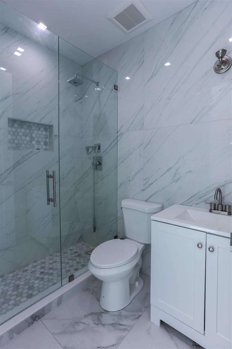 2421 201st, Miami, FL 33180 - For Sale photo 11