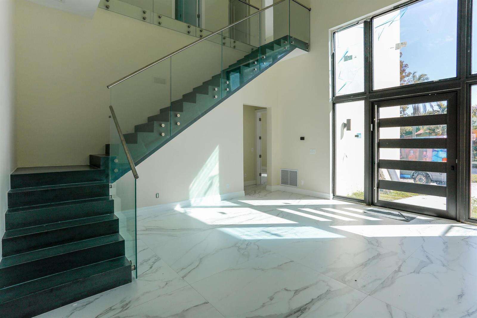 2421 201st, Miami, FL 33180 - For Sale photo 8