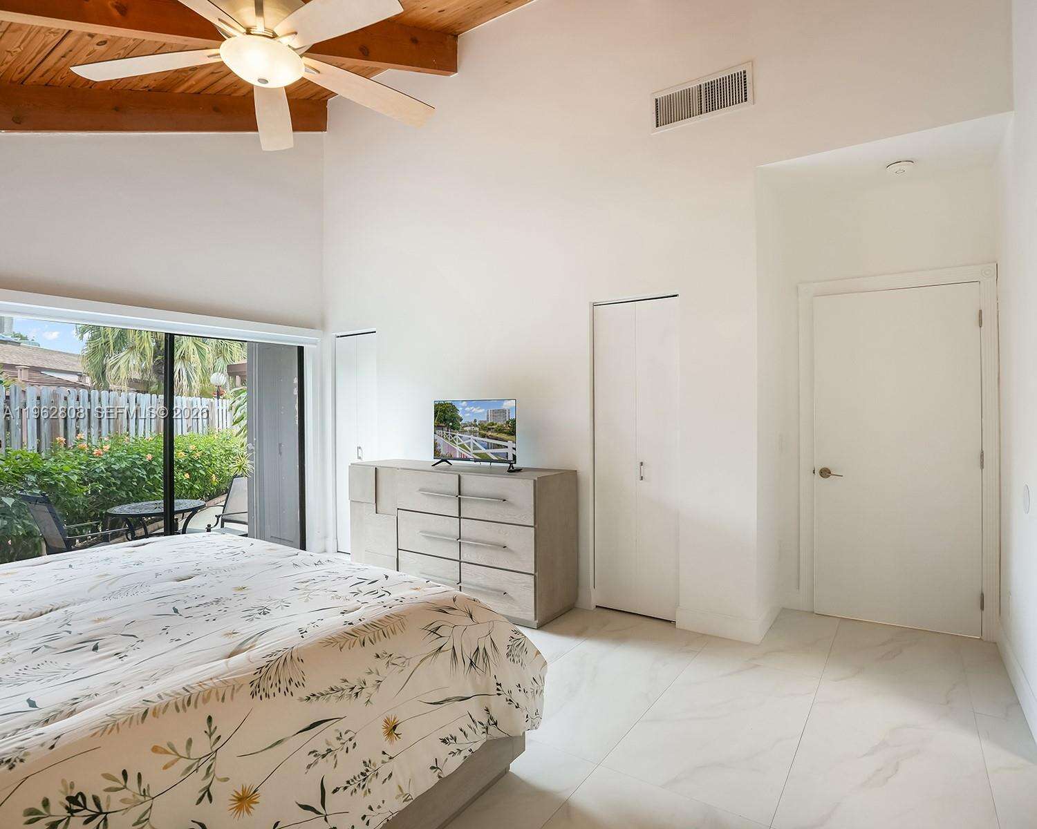 413 Leslie Dr, Hallandale Beach, FL 33009 | Picture 13