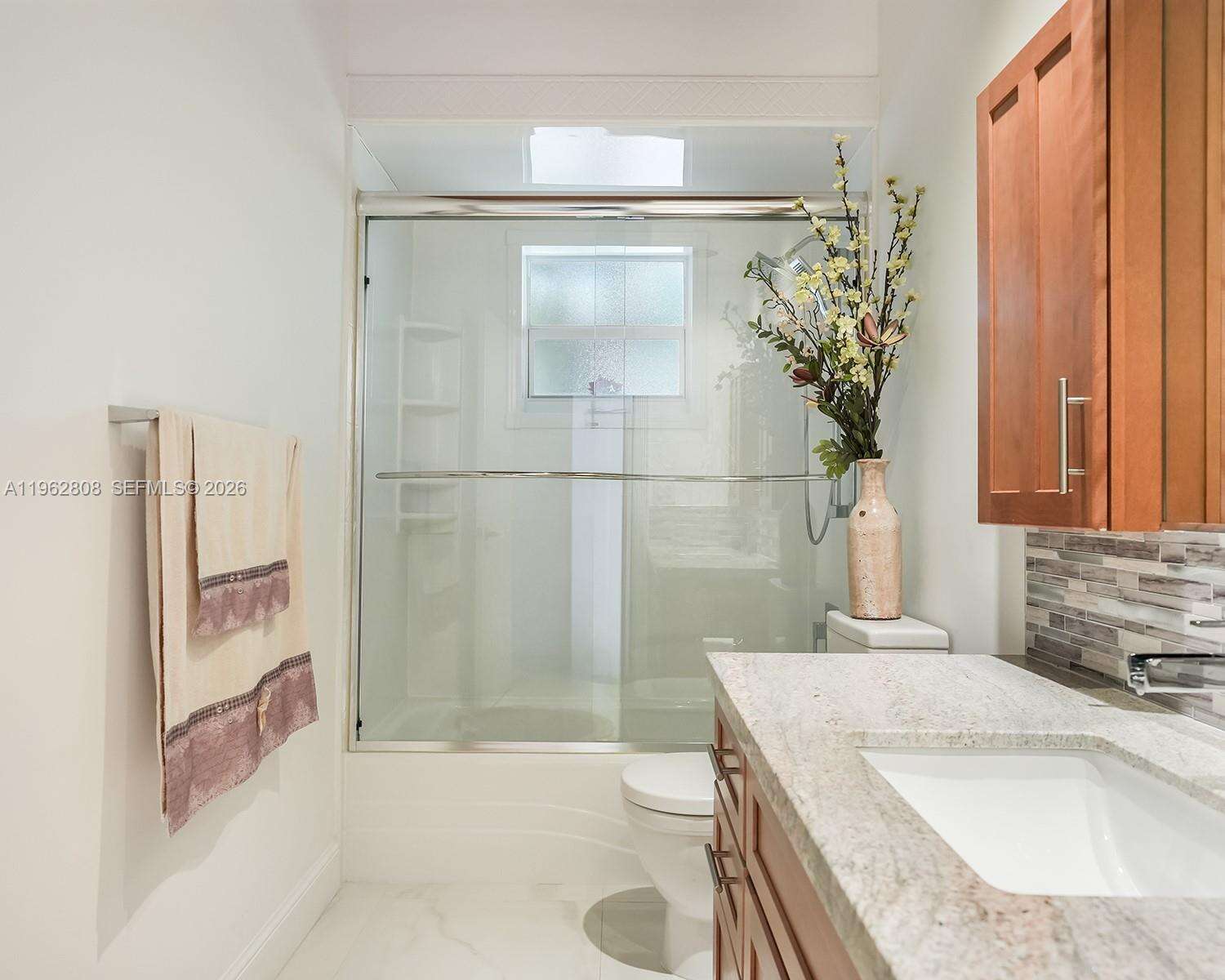 413 Leslie Dr, Hallandale Beach, FL 33009 | Picture 20