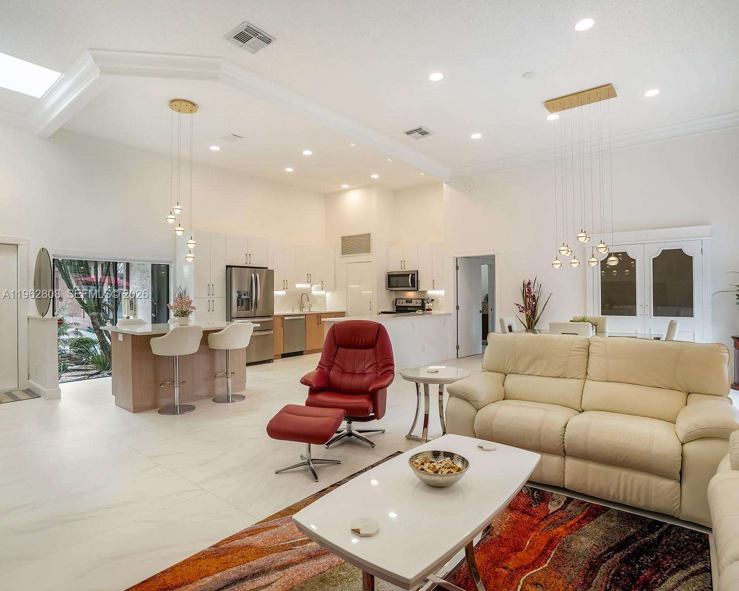 413 Leslie Dr, Hallandale Beach, FL 33009 | Picture 10