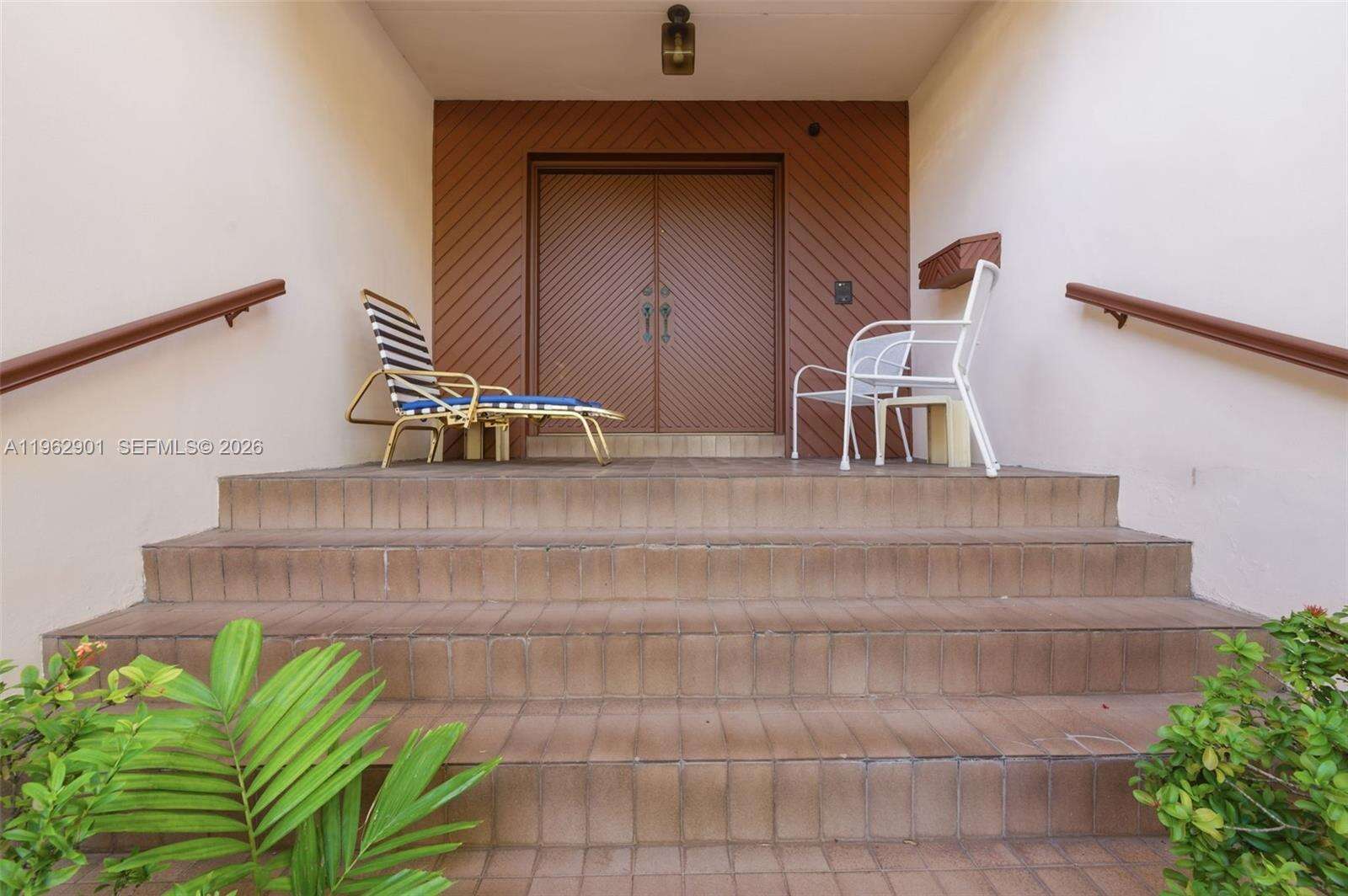 9208 Emerson Ave, Surfside, FL 33154 | Picture 1