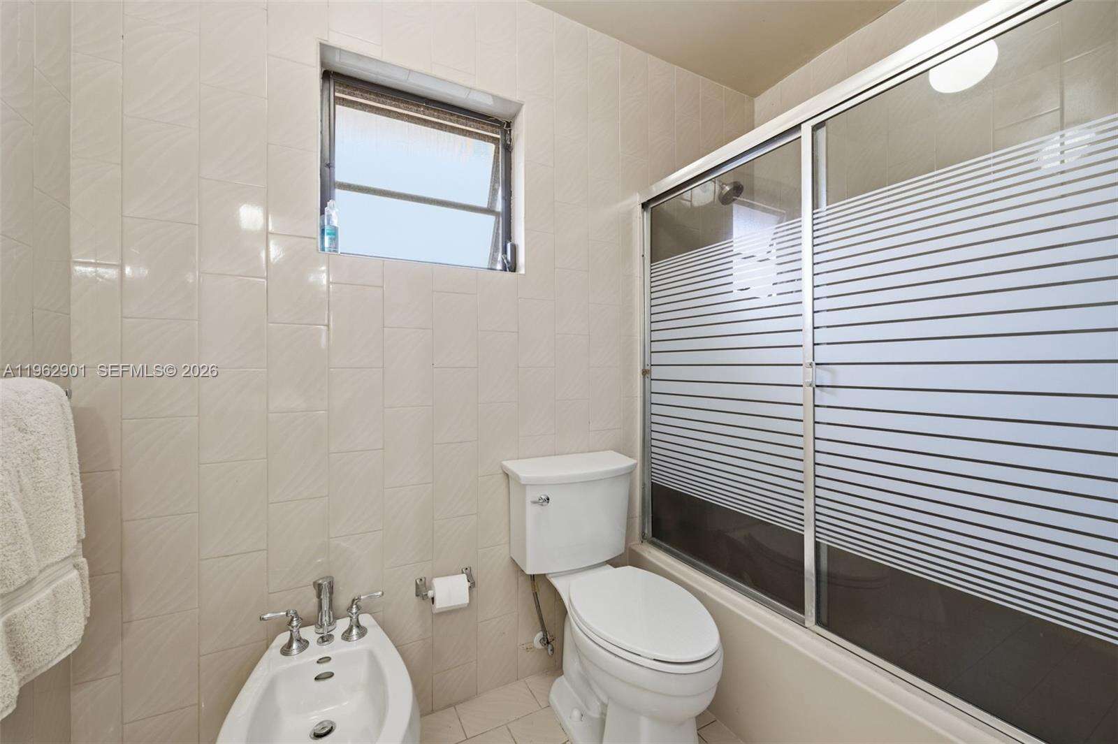 9208 Emerson Ave, Surfside, FL 33154 | Picture 15