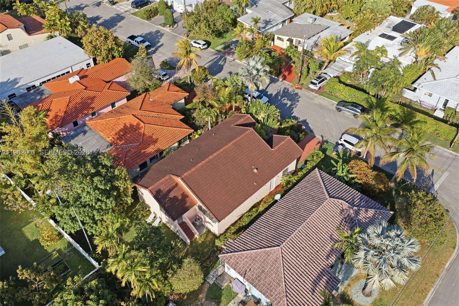 9208 Emerson Ave, Surfside, FL 33154 | Picture 29