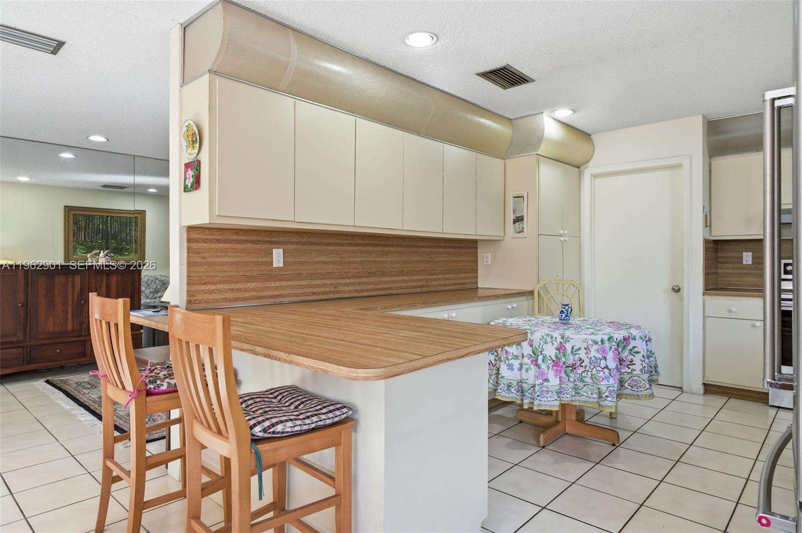 9208 Emerson Ave, Surfside, FL 33154 | Picture 6