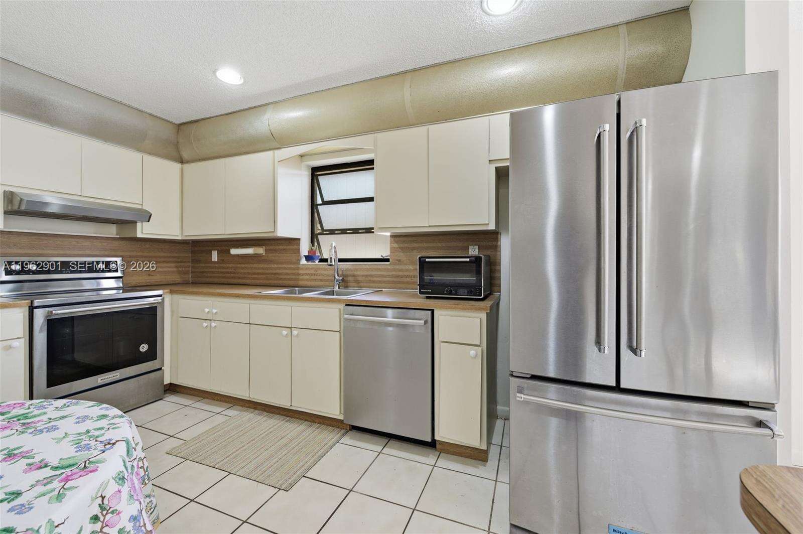 9208 Emerson Ave, Surfside, FL 33154 | Picture 7