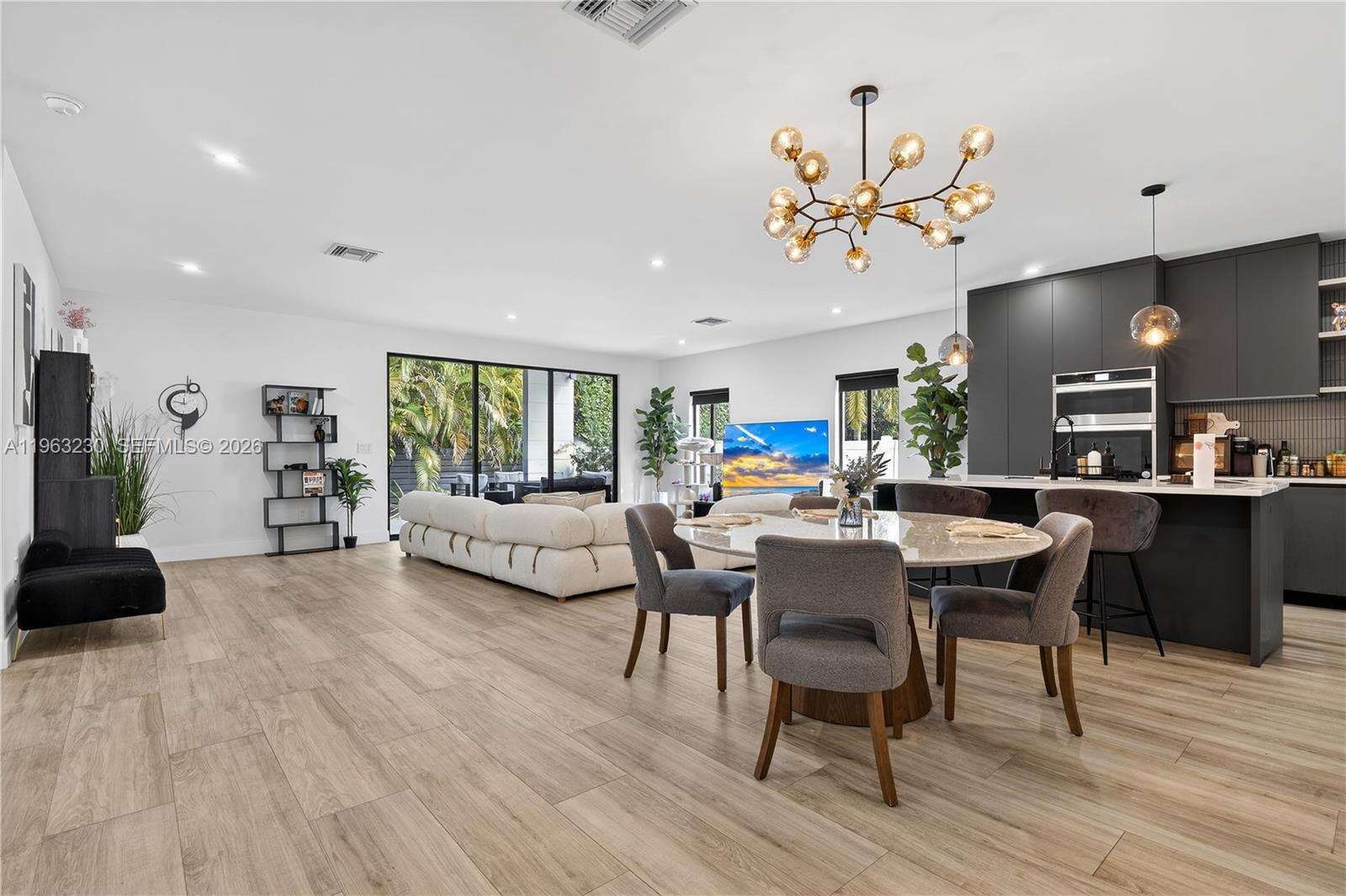 913 15th St, Fort Lauderdale, FL 33304 | Picture 2