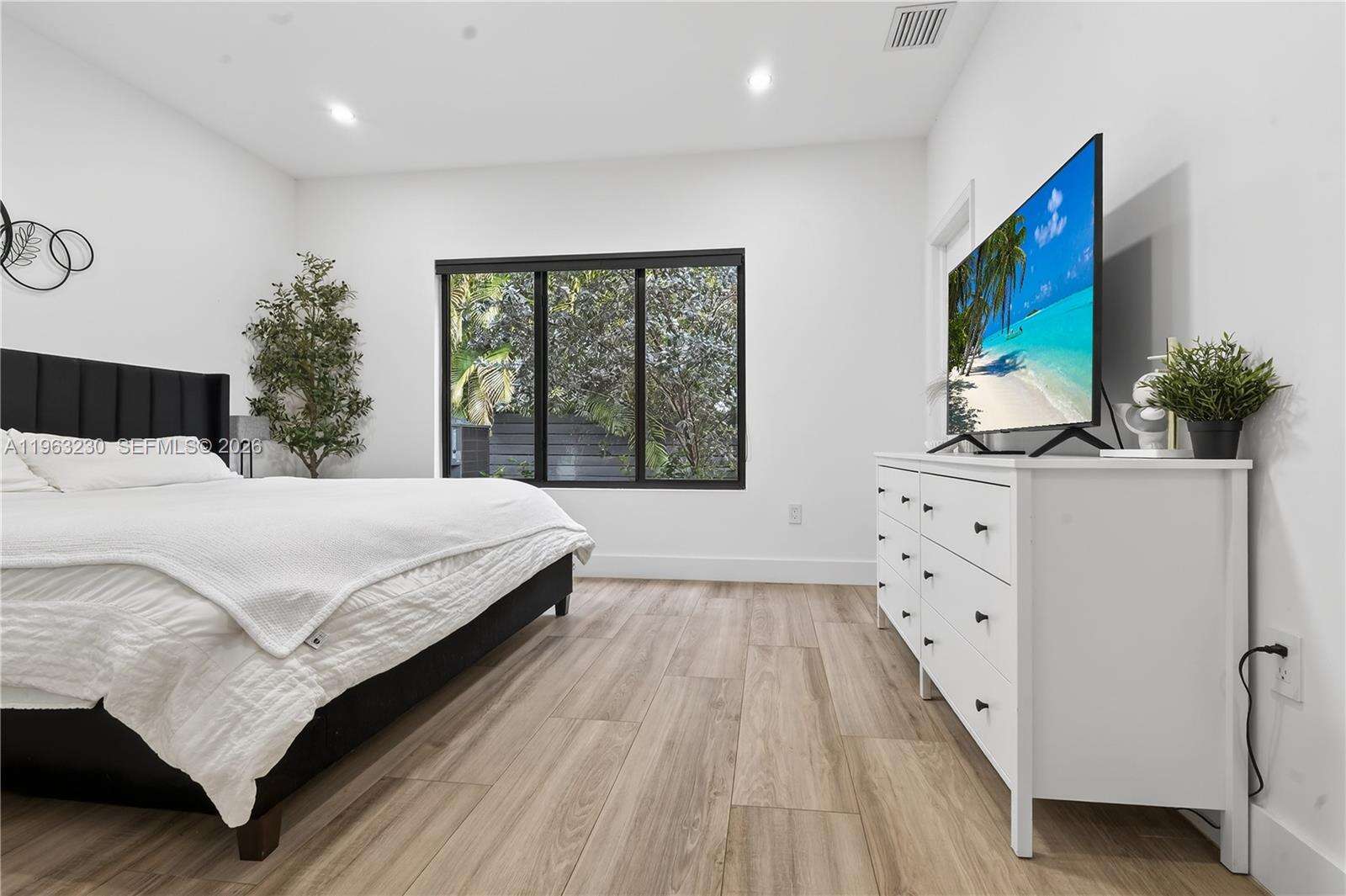 913 15th St, Fort Lauderdale, FL 33304 | Picture 24