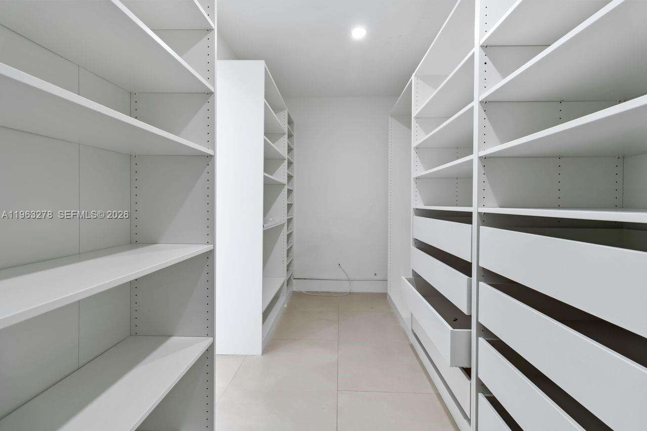 221 4th St, Hallandale Beach, FL 33009 | Picture 11