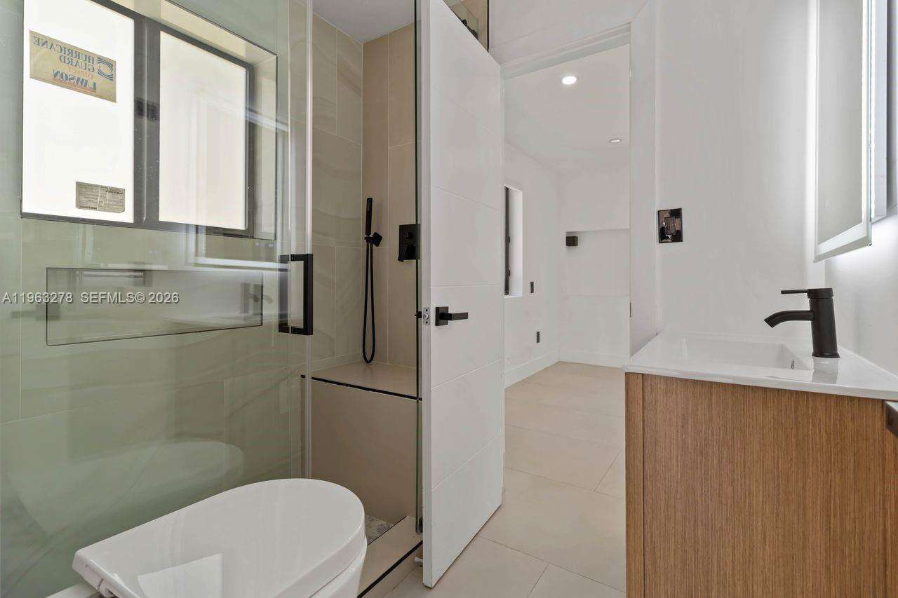 221 4th St, Hallandale Beach, FL 33009 | Picture 13