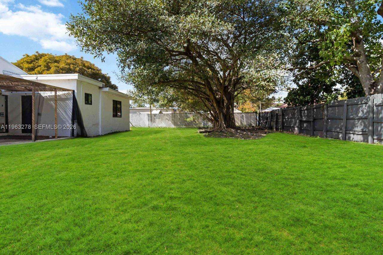 221 4th St, Hallandale Beach, FL 33009 | Picture 19