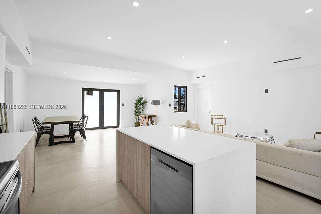 221 4th St, Hallandale Beach, FL 33009 | Picture 5