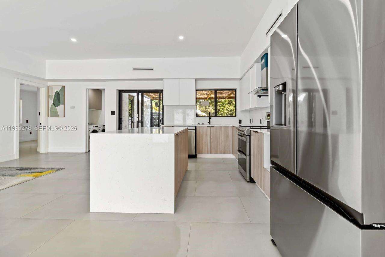 221 4th St, Hallandale Beach, FL 33009 | Picture 7