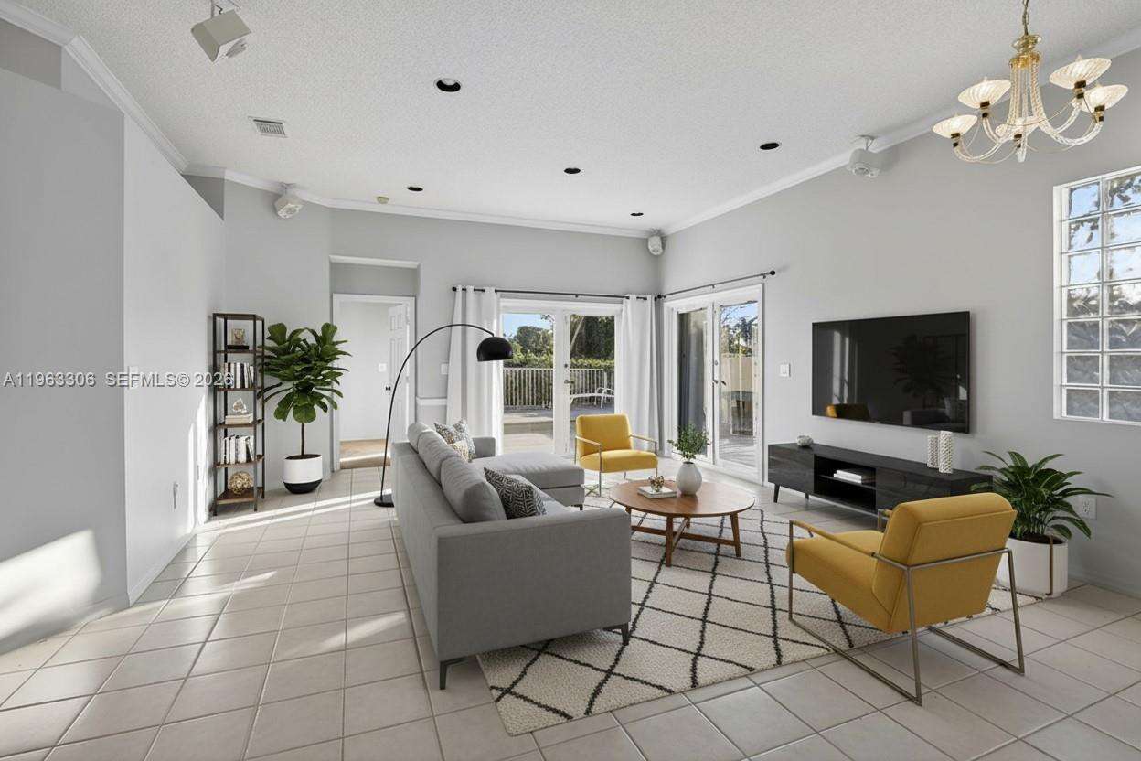 1150 Queen Palm Ct, Hollywood, FL 33019 | Picture 12