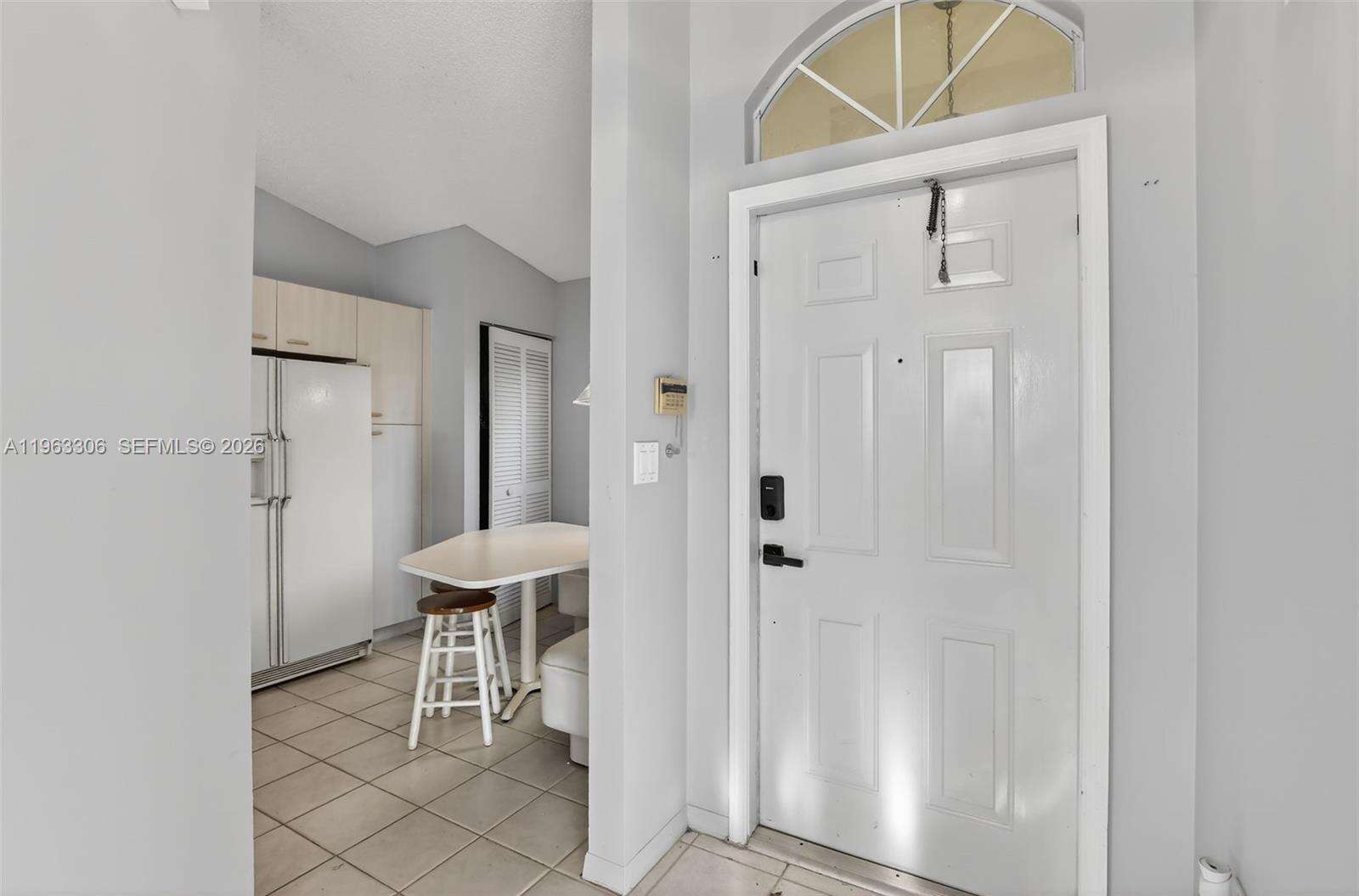 1150 Queen Palm Ct, Hollywood, FL 33019 | Picture 8