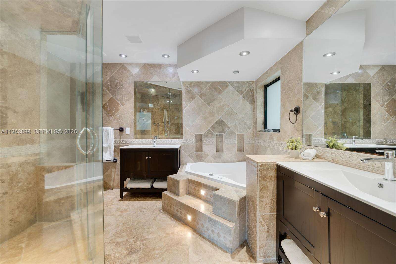 744 Lakeview Dr, Miami Beach, FL 33140 | Picture 20