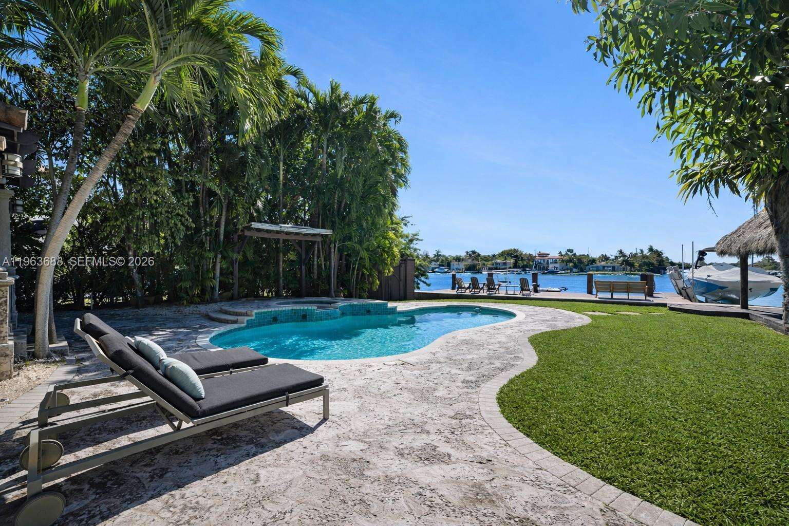 744 Lakeview Dr, Miami Beach, FL 33140 | Picture 4