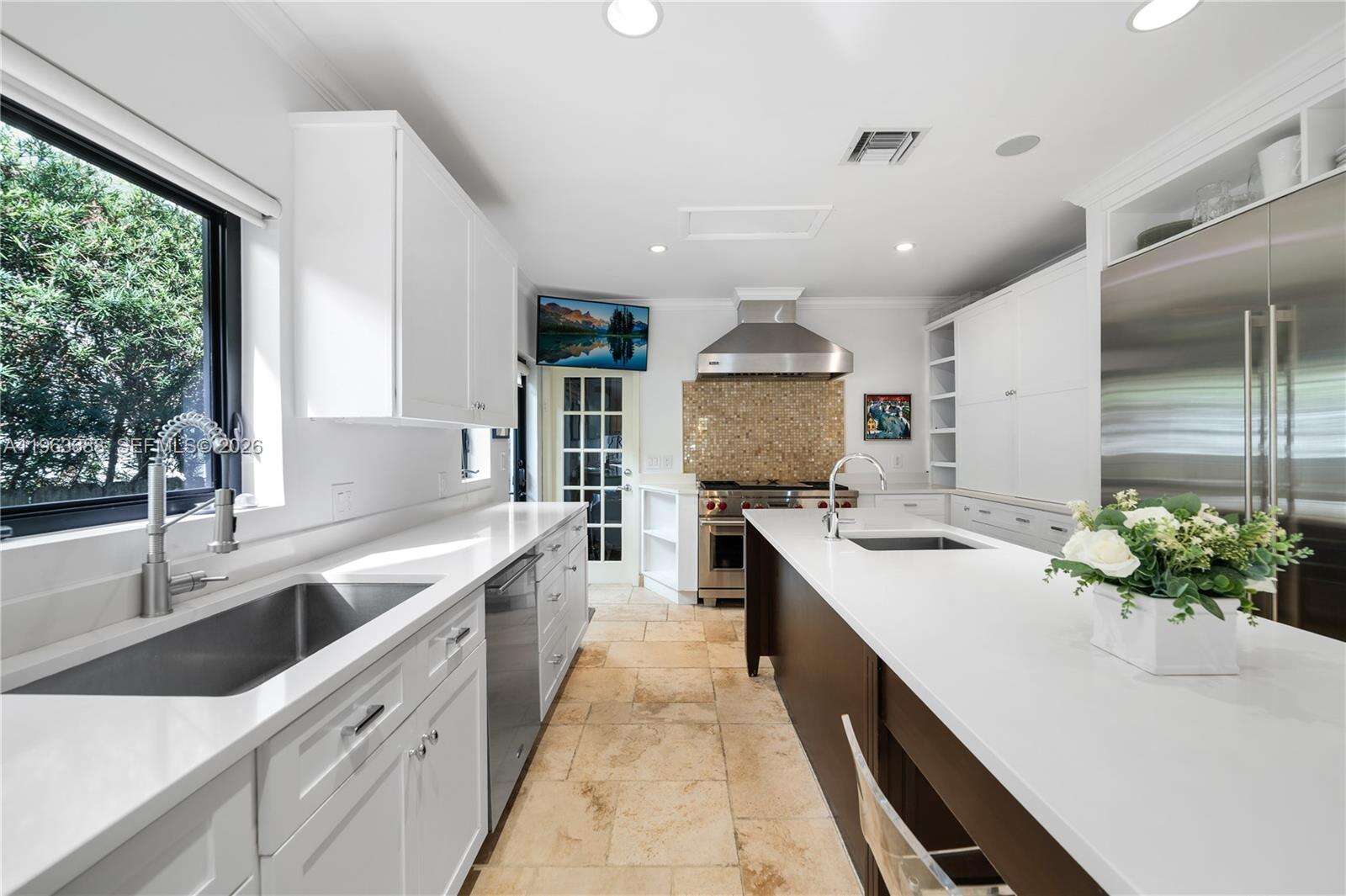 744 Lakeview Dr, Miami Beach, FL 33140 | Picture 7