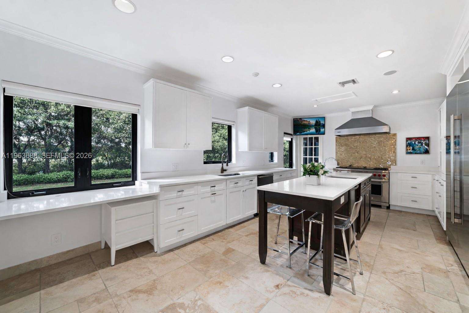 744 Lakeview Dr, Miami Beach, FL 33140 | Picture 8