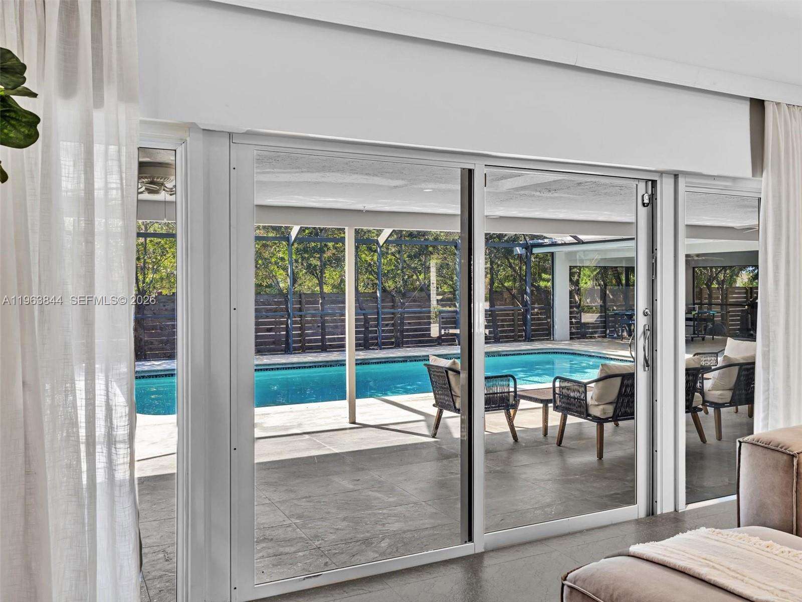 840 Southlake Dr, Hollywood, FL 33019 | Picture 4