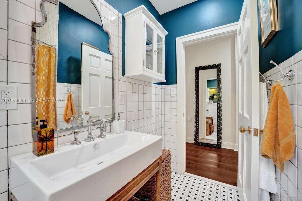 1028 Tyler St, Hollywood, FL 33019 | Picture 39