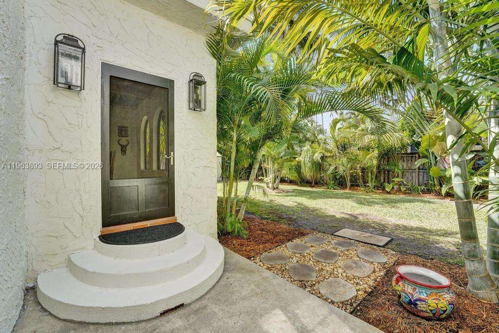 1028 Tyler St, Hollywood, FL 33019 | Picture 58