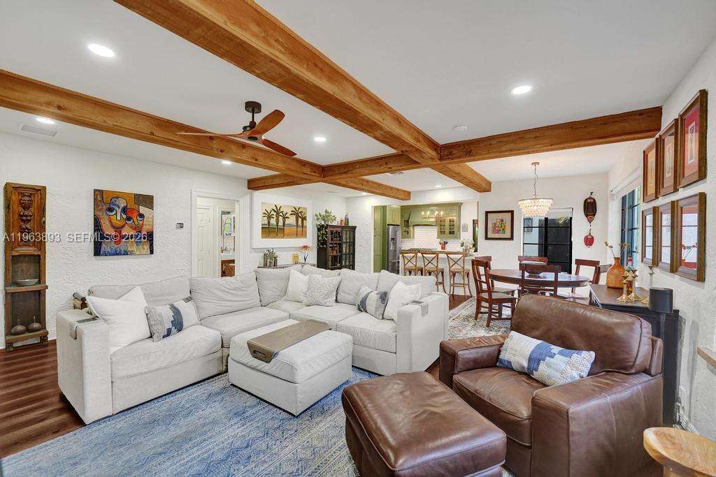 1028 Tyler St, Hollywood, FL 33019 | Picture 9