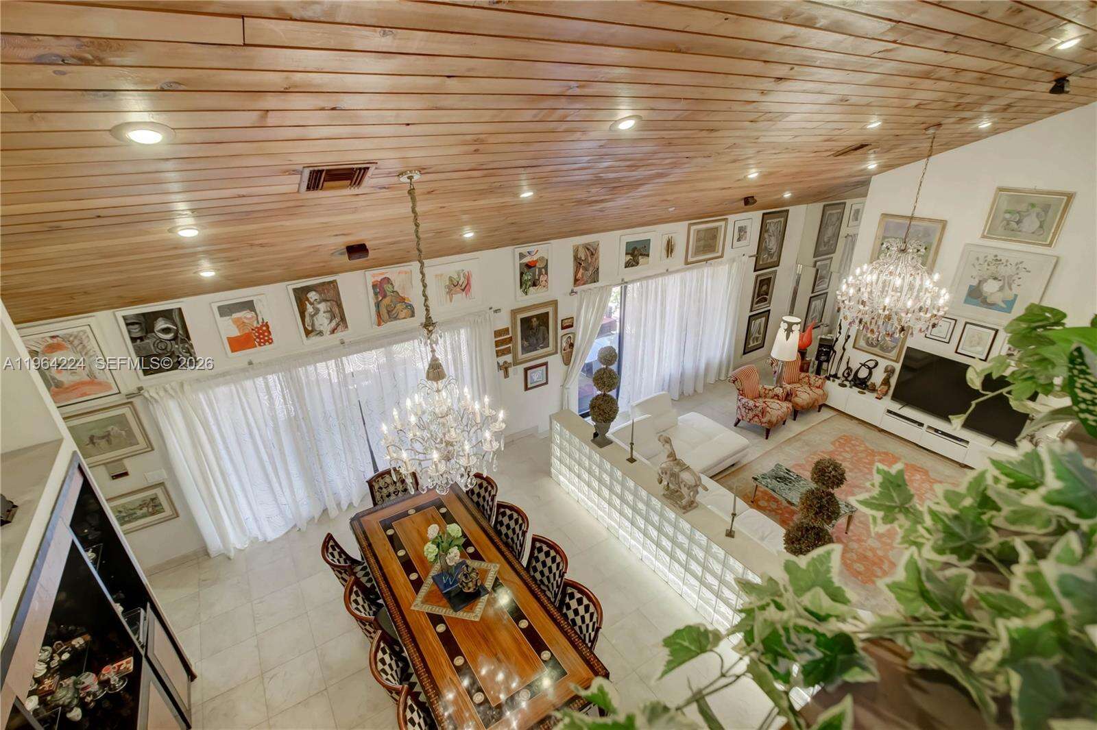 913 Diplomat Pkwy, Hallandale Beach, FL 33009 | Picture 2