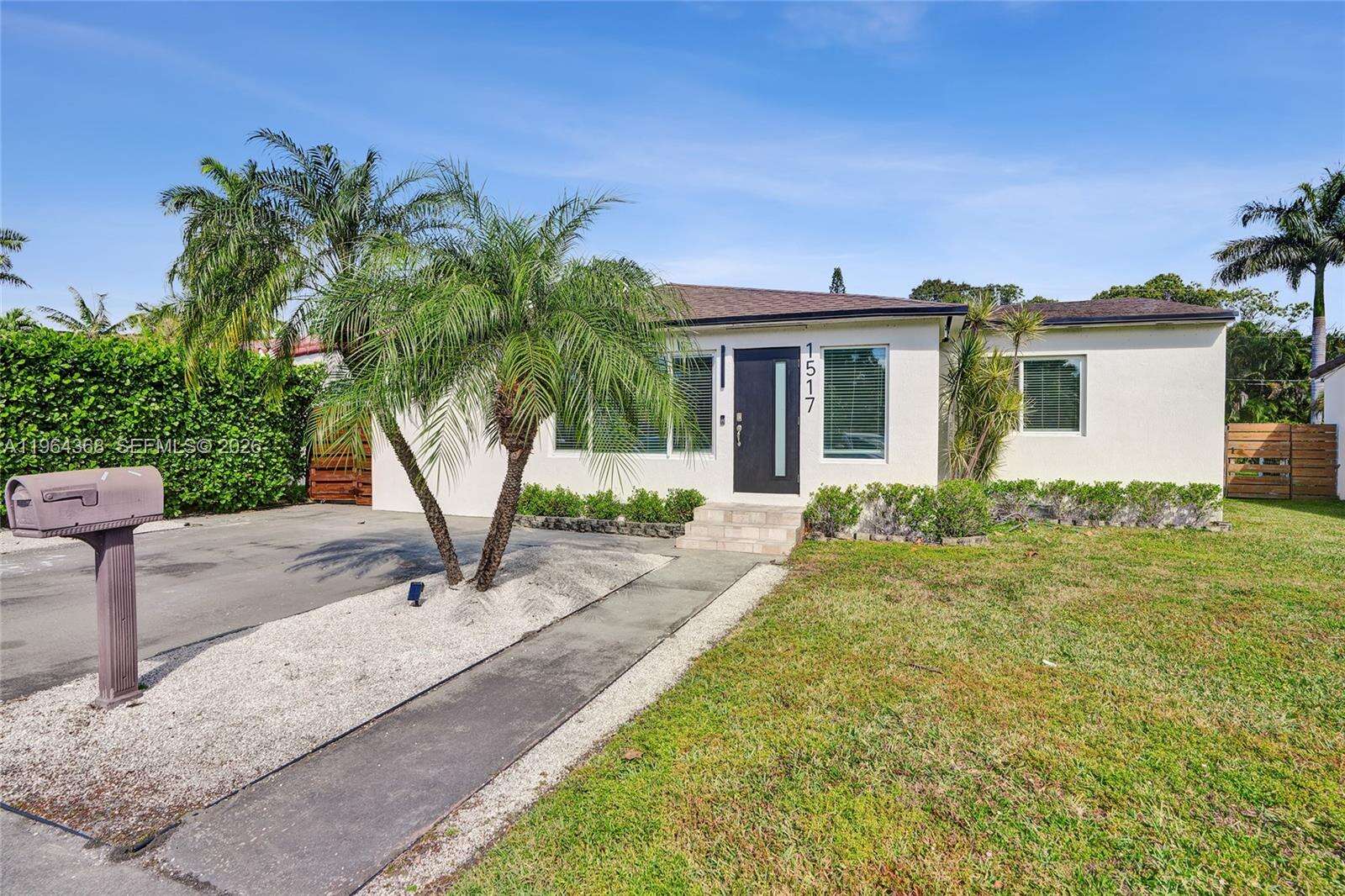 1517 Moffett St, Hollywood, FL 33020 | Picture 1