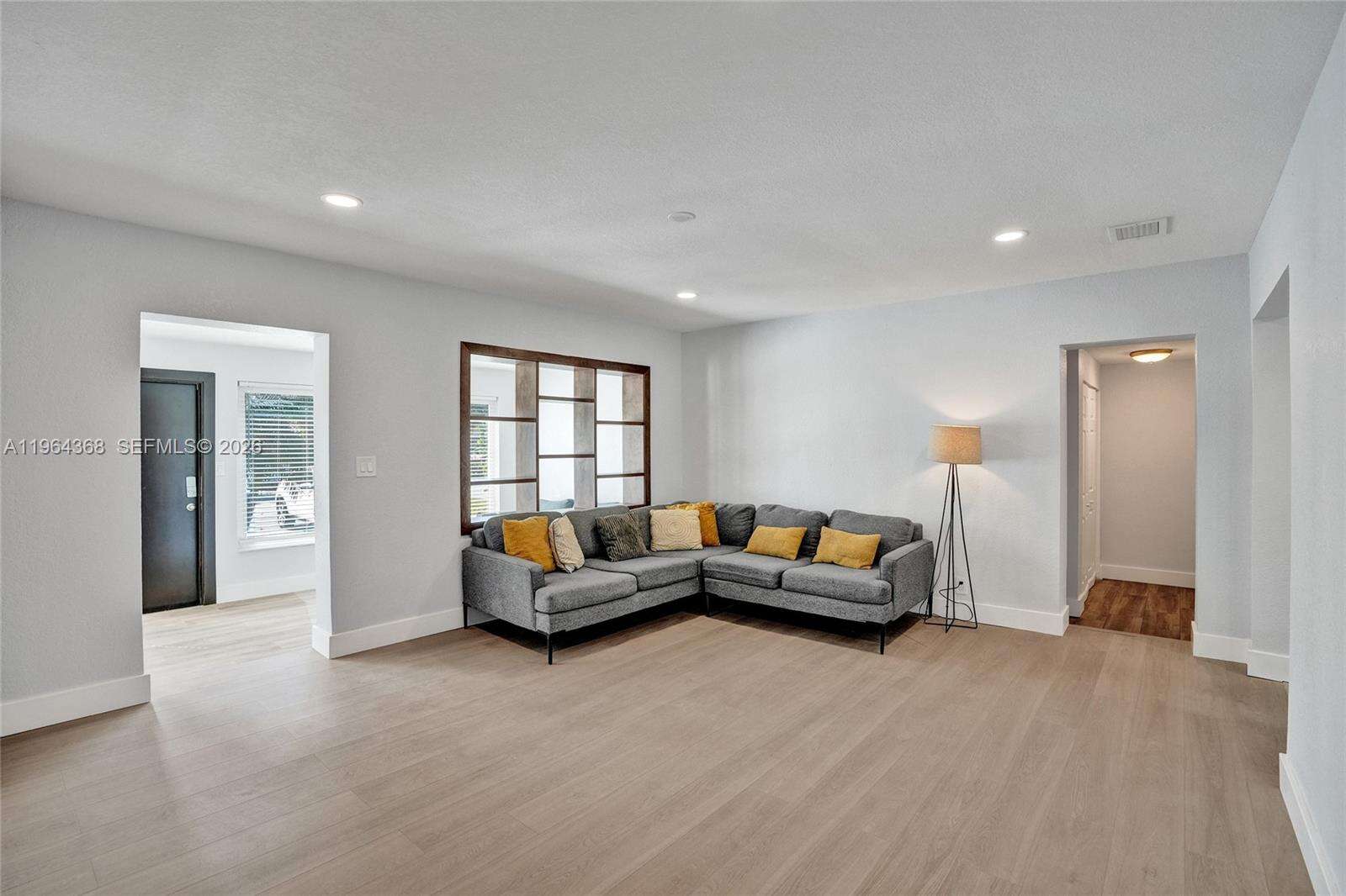 1517 Moffett St, Hollywood, FL 33020 | Picture 3