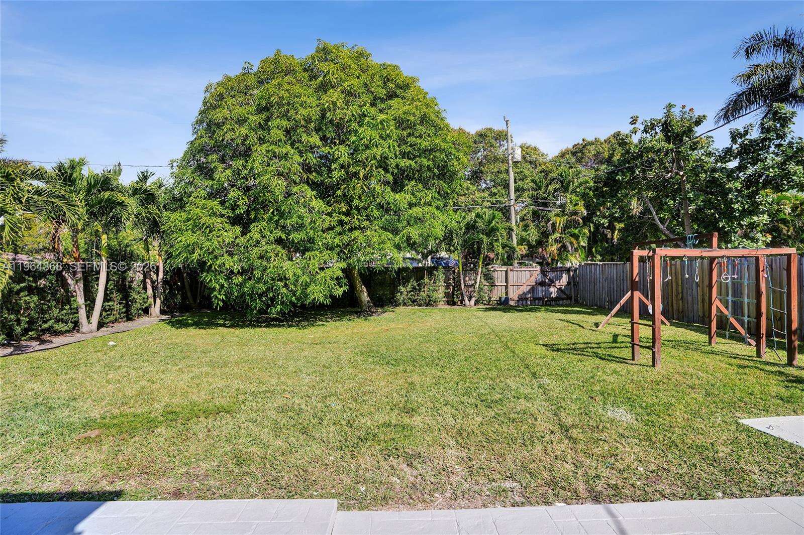 1517 Moffett St, Hollywood, FL 33020 | Picture 27