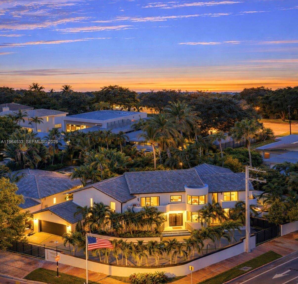 6180 Pine Tree Dr, Miami Beach, FL 33140 | Picture 1