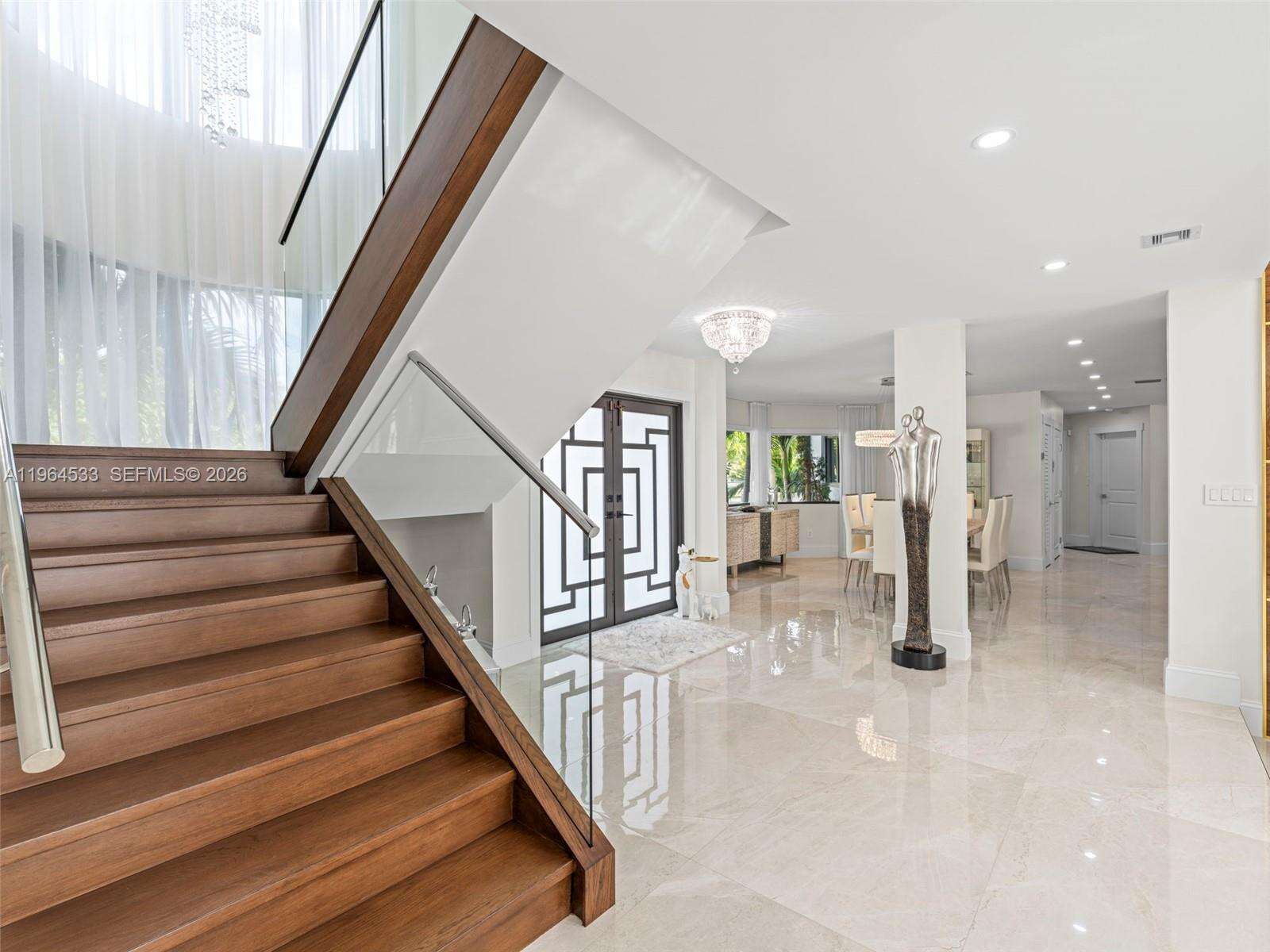 6180 Pine Tree Dr, Miami Beach, FL 33140 | Picture 11