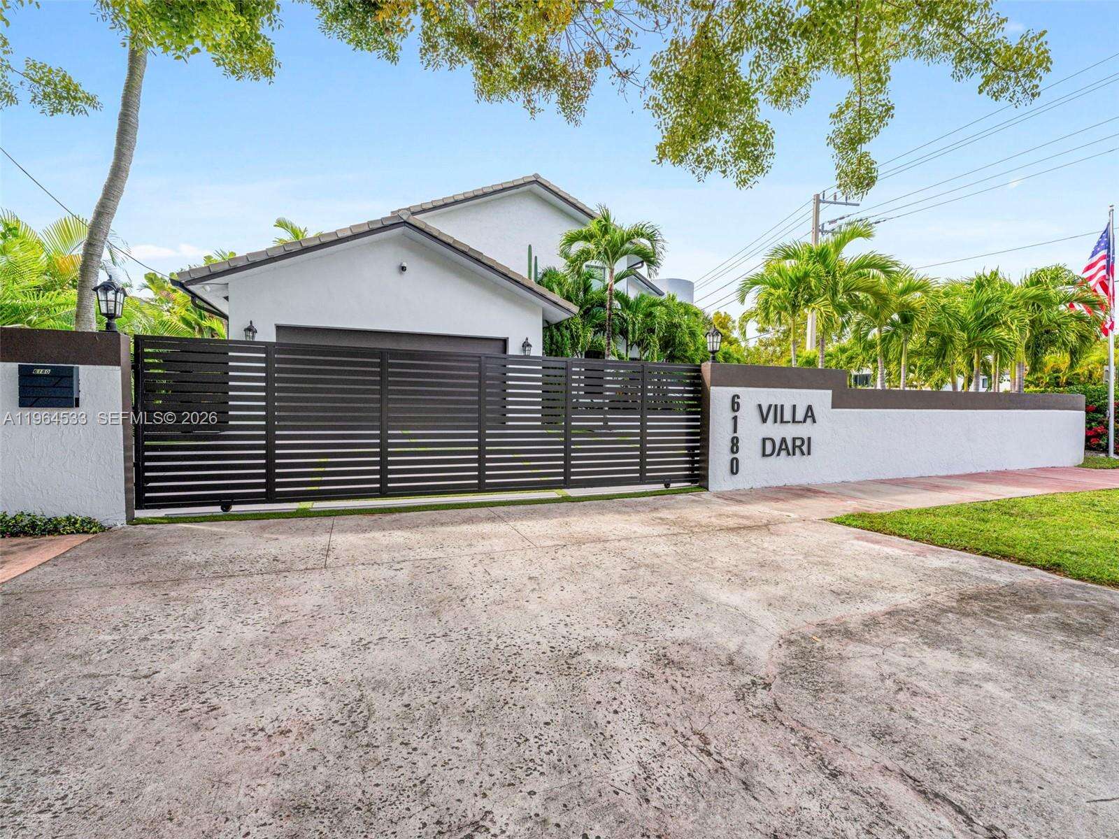 6180 Pine Tree Dr, Miami Beach, FL 33140 | Picture 5