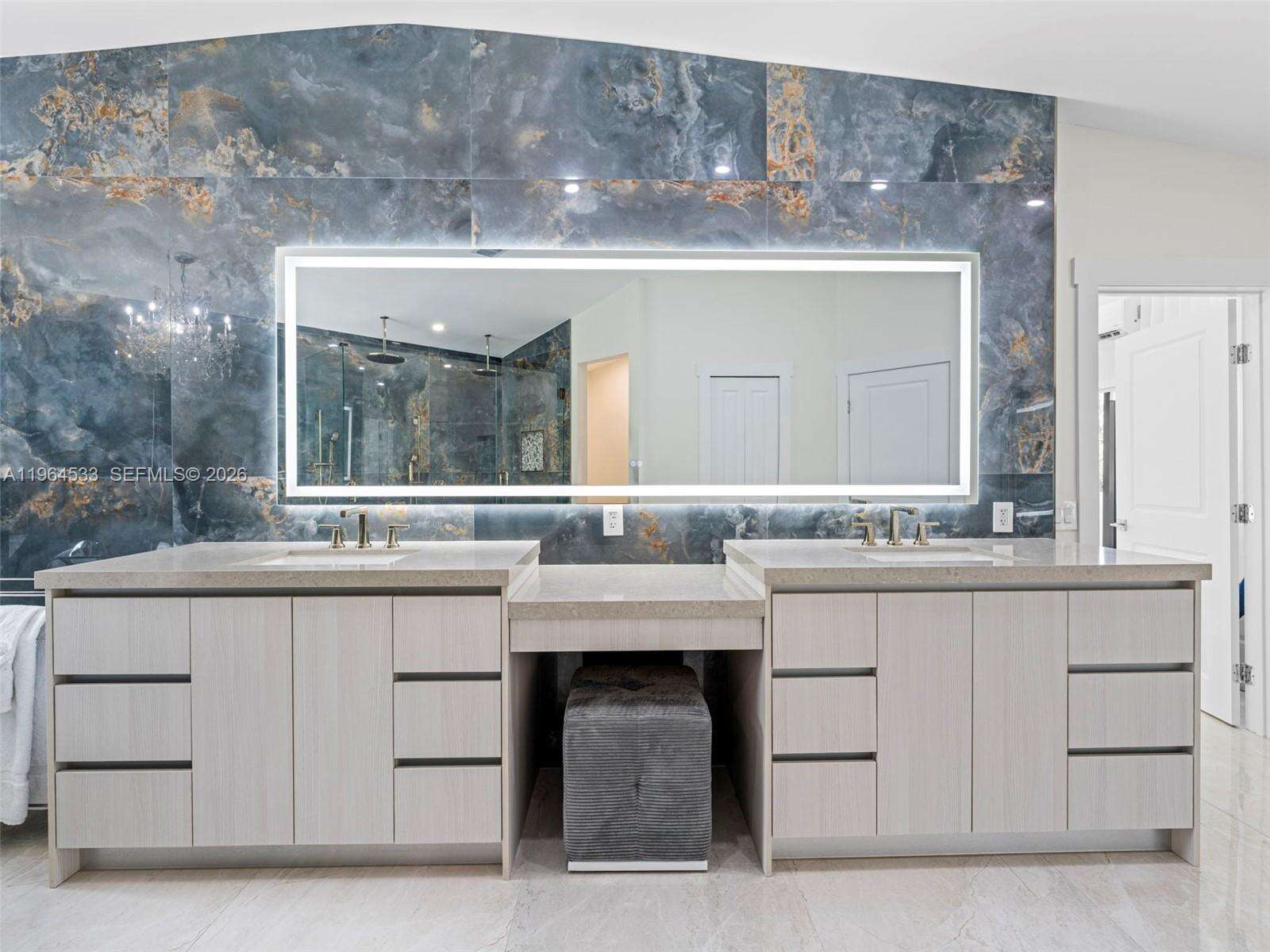 6180 Pine Tree Dr, Miami Beach, FL 33140 | Picture 43