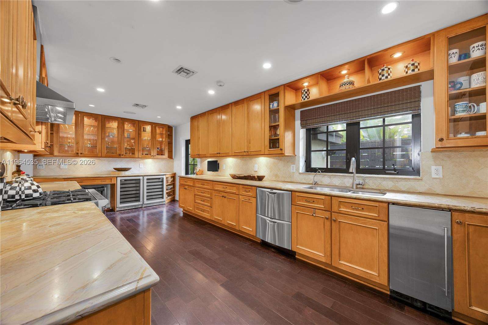 1648 Nocatee Dr, Miami, FL 33133 | Picture 10