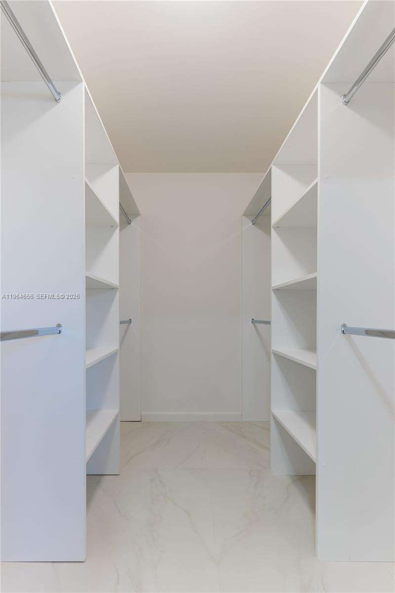 2415 35th Dr, Fort Lauderdale, FL 33308 | Picture 30