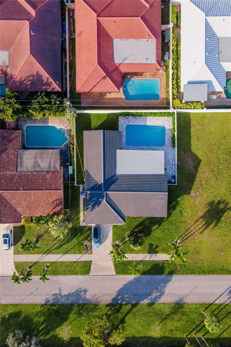 2415 35th Dr, Fort Lauderdale, FL 33308 | Picture 48