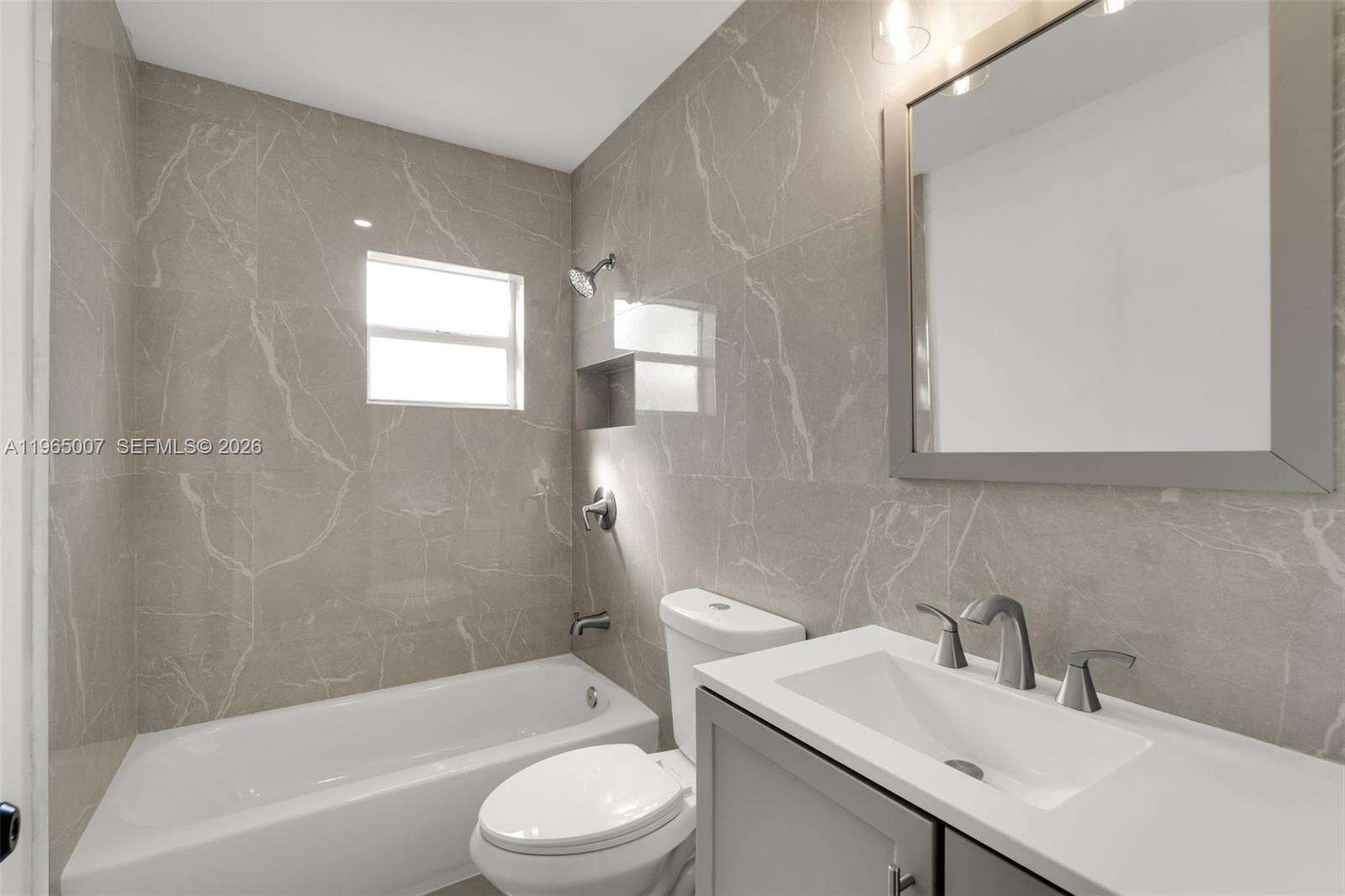 30 7th St, Hallandale Beach, FL 33009 | Picture 18