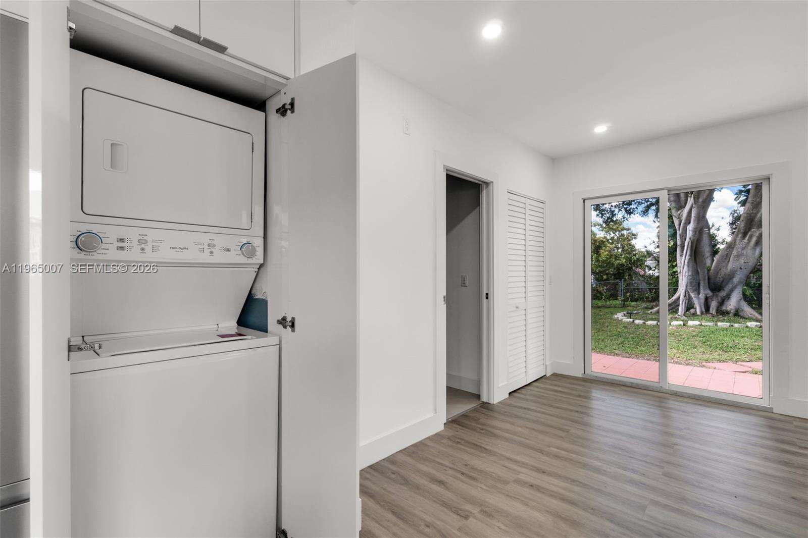 30 7th St, Hallandale Beach, FL 33009 | Picture 21