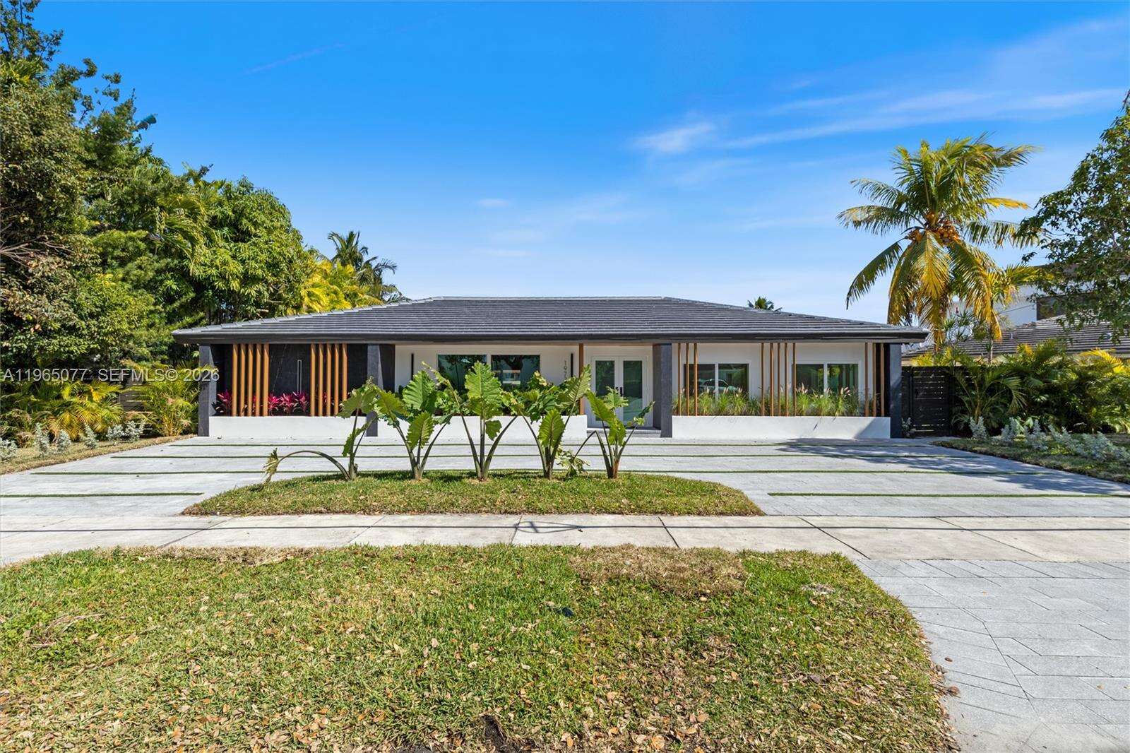 19721 23rd Ave, Miami, FL 33180 | Picture 2