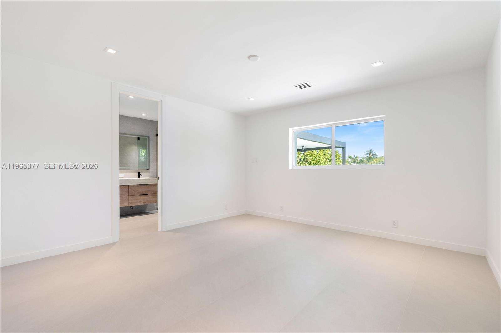 19721 23rd Ave, Miami, FL 33180 | Picture 36