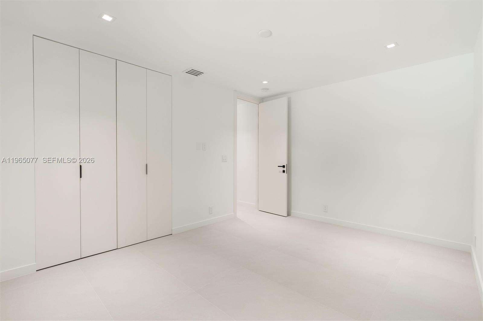 19721 23rd Ave, Miami, FL 33180 | Picture 47