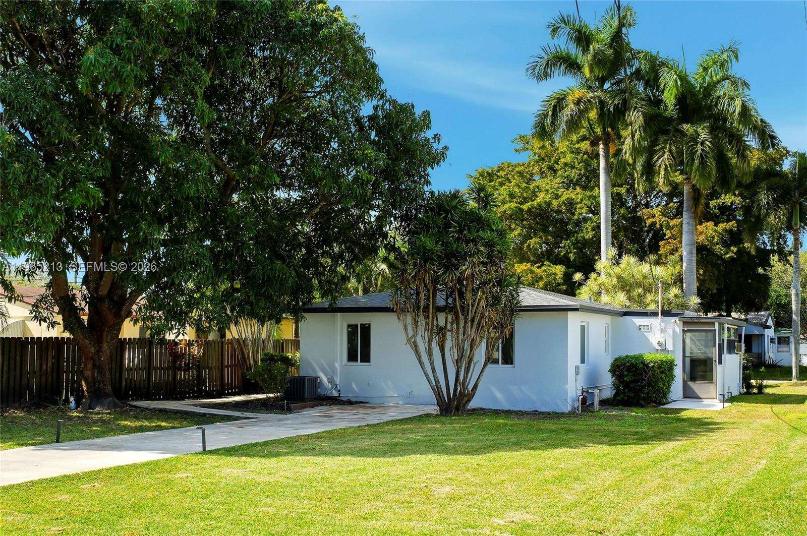 921 32nd Ave, Hollywood, FL 33021 | Picture 12